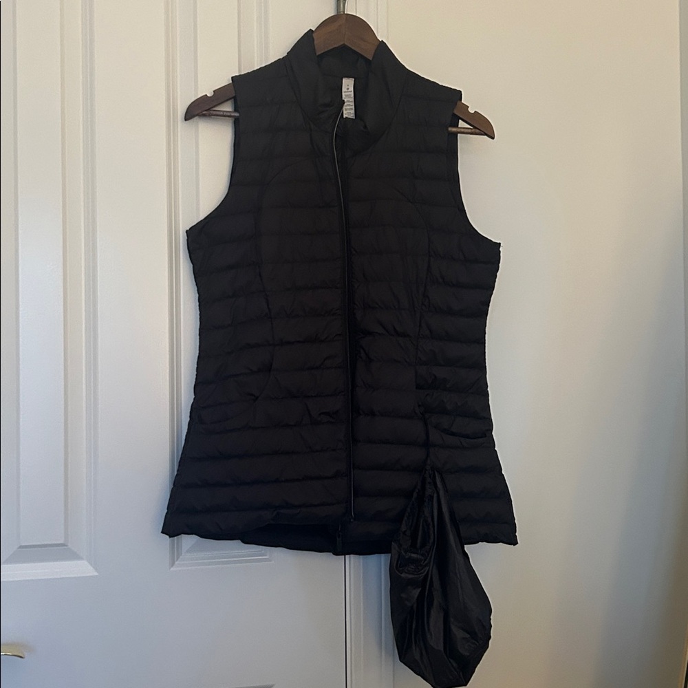 Lululemon Pack It Down Vest - Black - Size 6